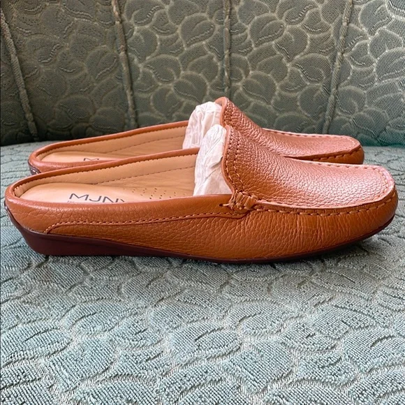 Marc Joseph NY women’s Tan Loafers - Picture 4 of 7